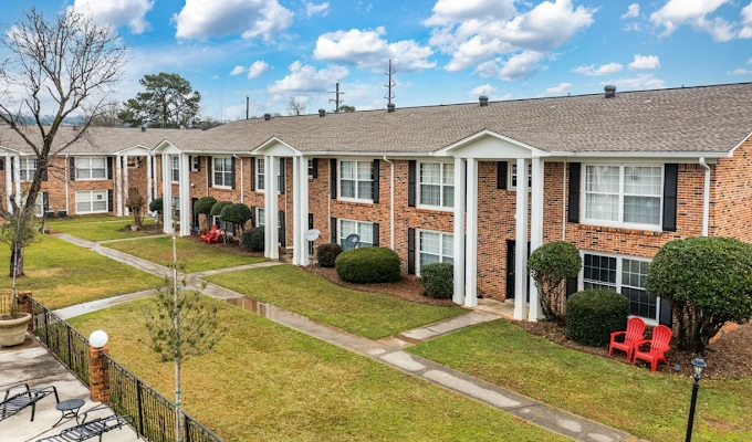 exterior view at The Lotus Homewood, located in Homewood, AL